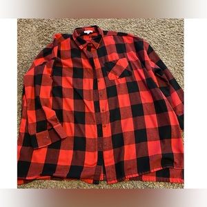 Red & Black Plaid Long-Sleeve Button-Up Top